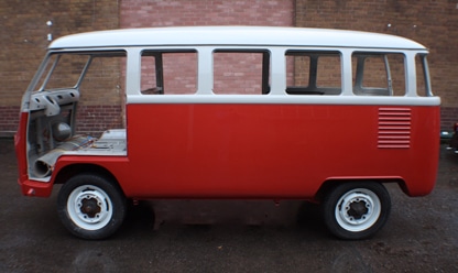 window splitty red and white